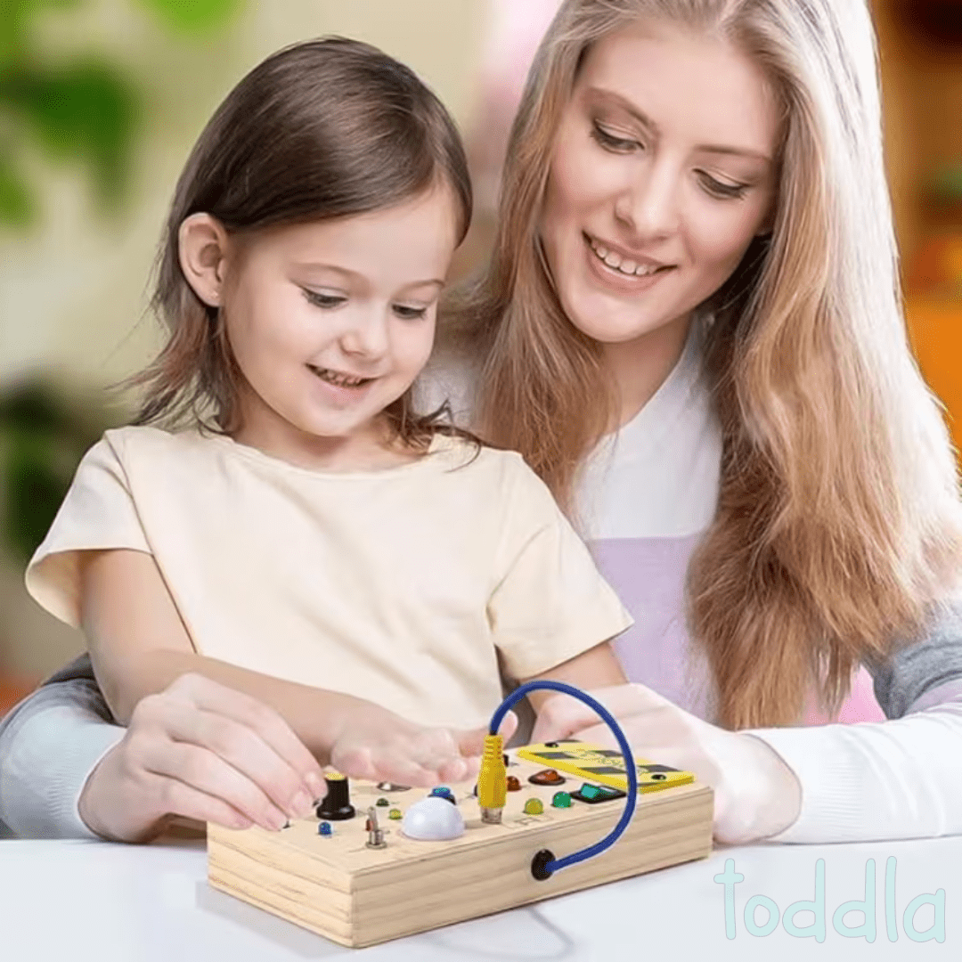 PequeNido™ Tablero Montessori de interruptores